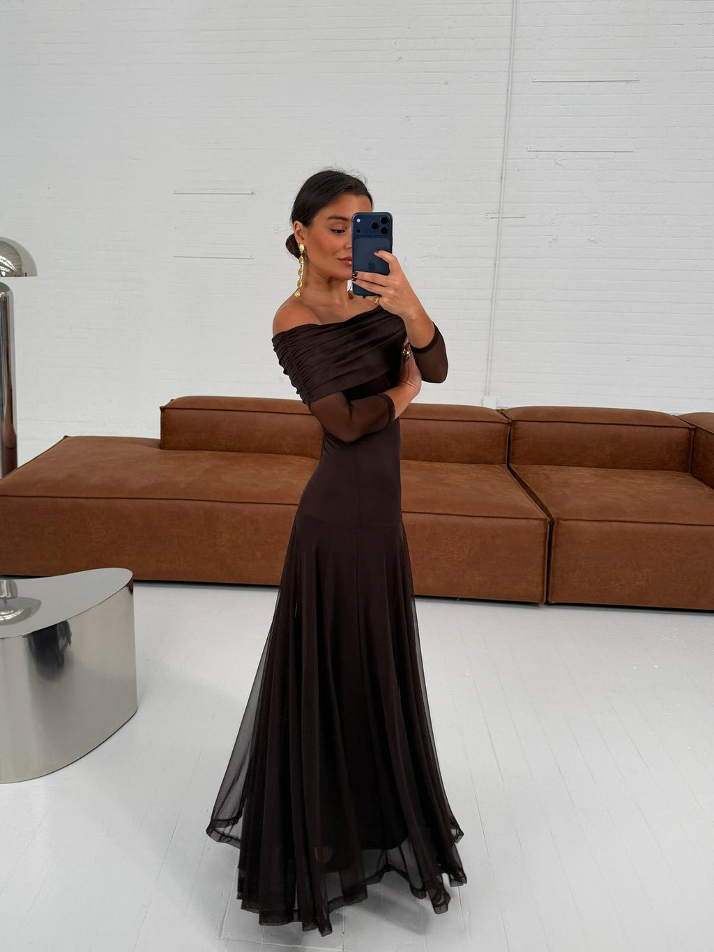 Dress with Long Sleeve in Brown