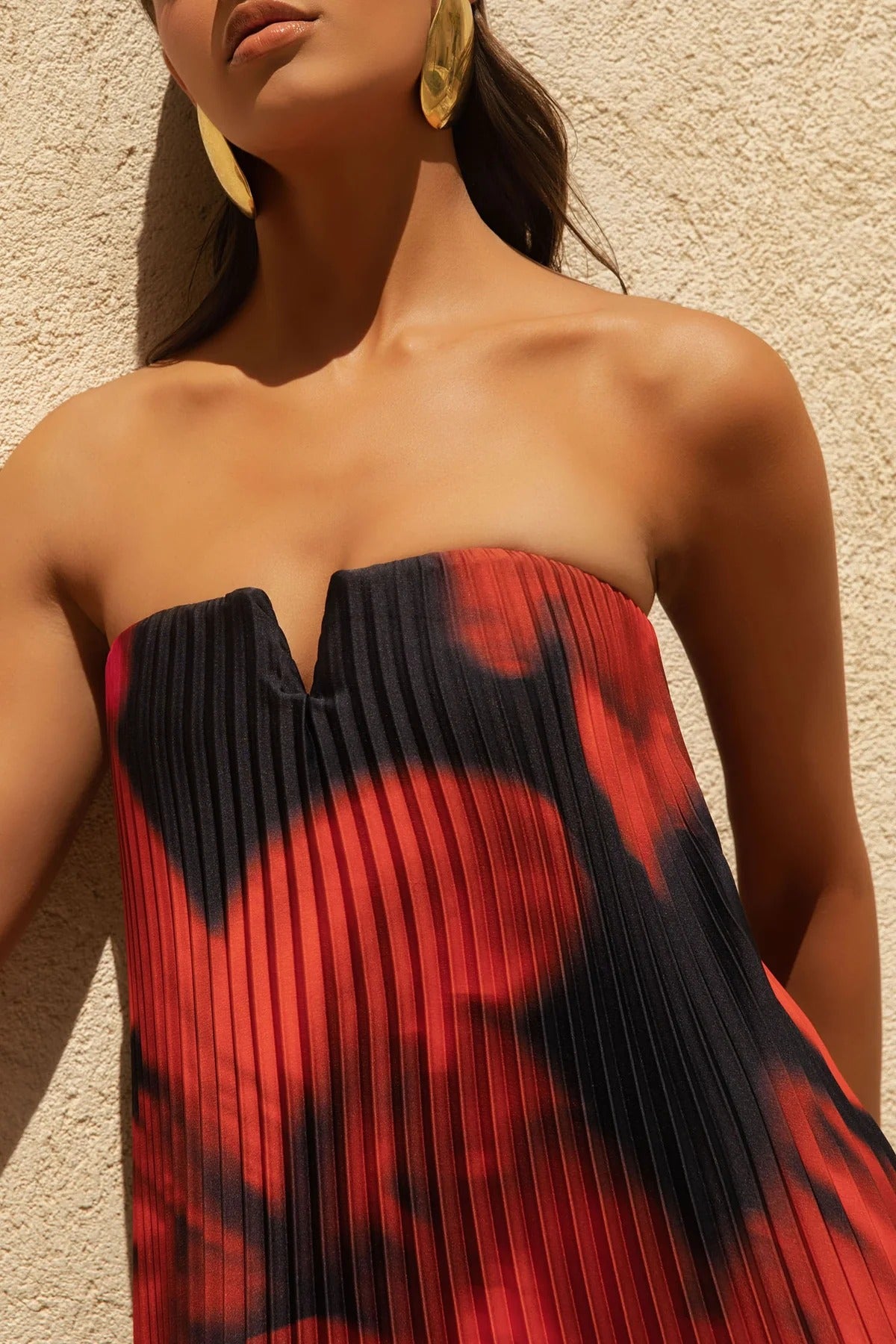 Black And Red Floral Print Satin Sweetheart Maxi Dress